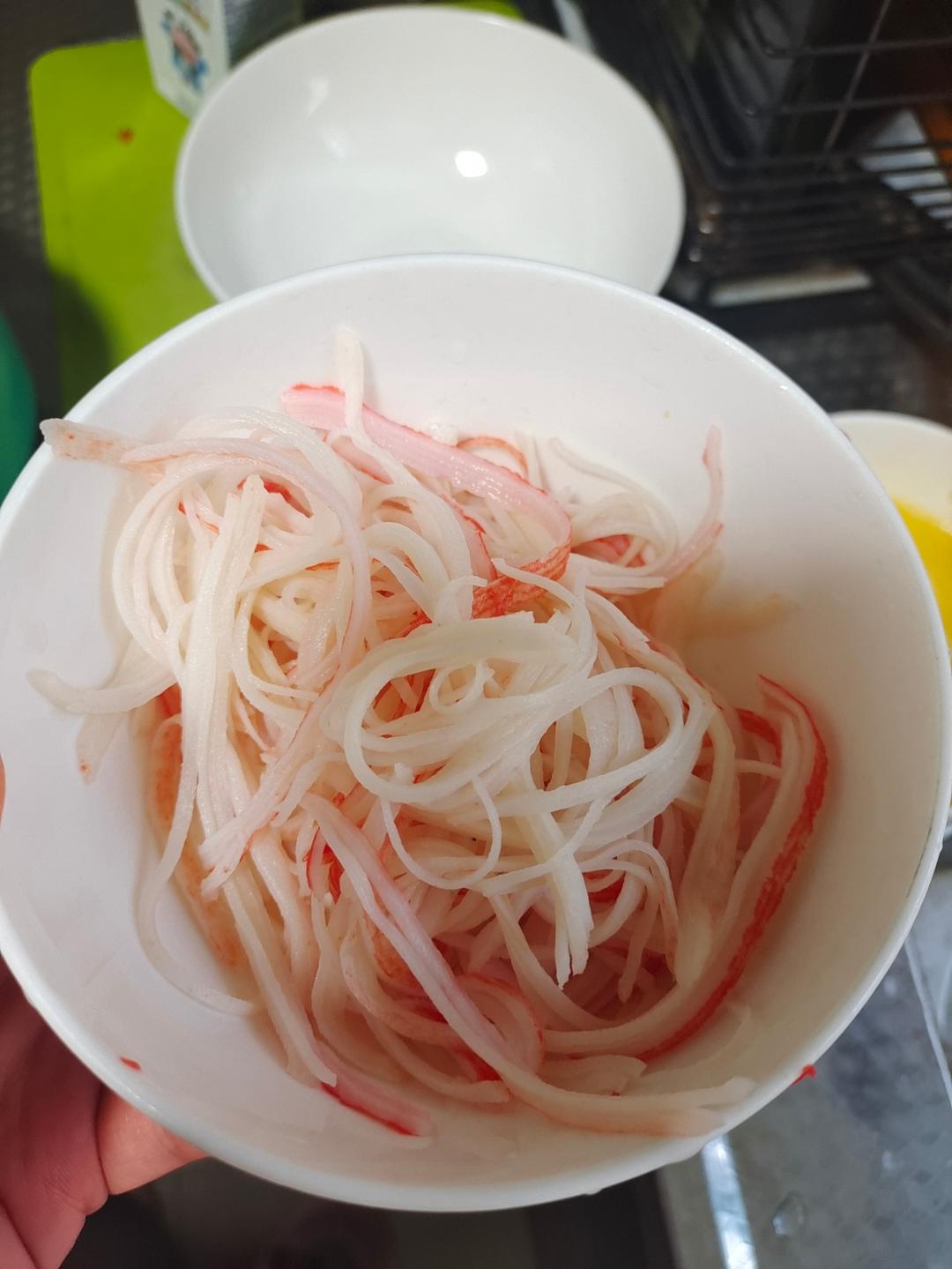 好吃不怕胖的蟹柳滑蛋！鲜嫩到爆！