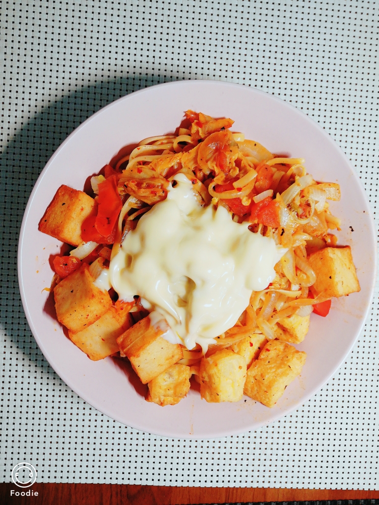 Cooking With Kyungsoo 来自EXO都暻秀的泡菜意面 Kimchi Spaghetti的做法