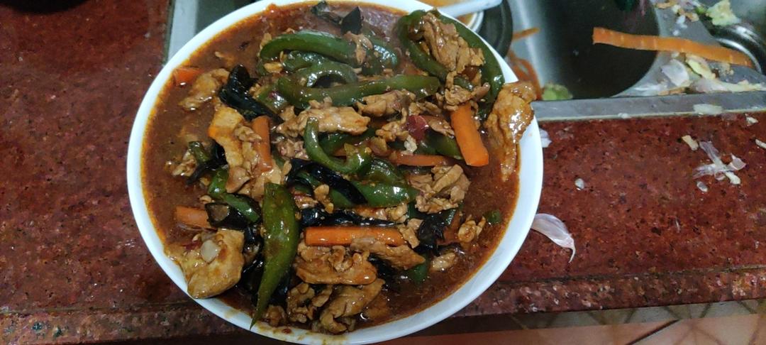 鱼香肉丝盖饭