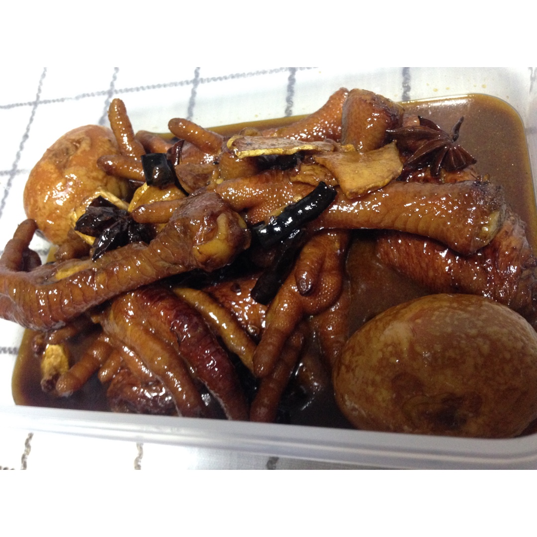 卤鸡脚
