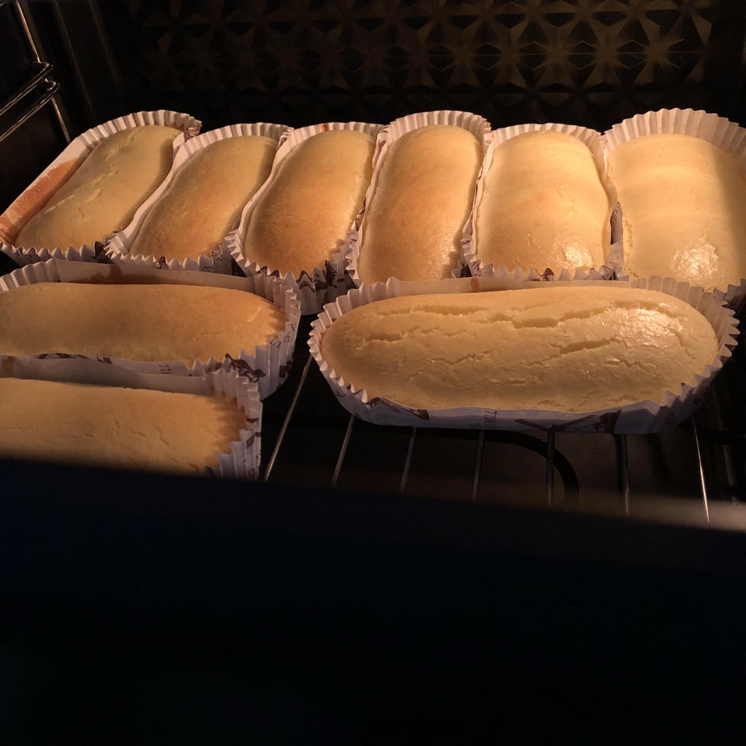 蔓越莓纸杯戚风小蛋糕