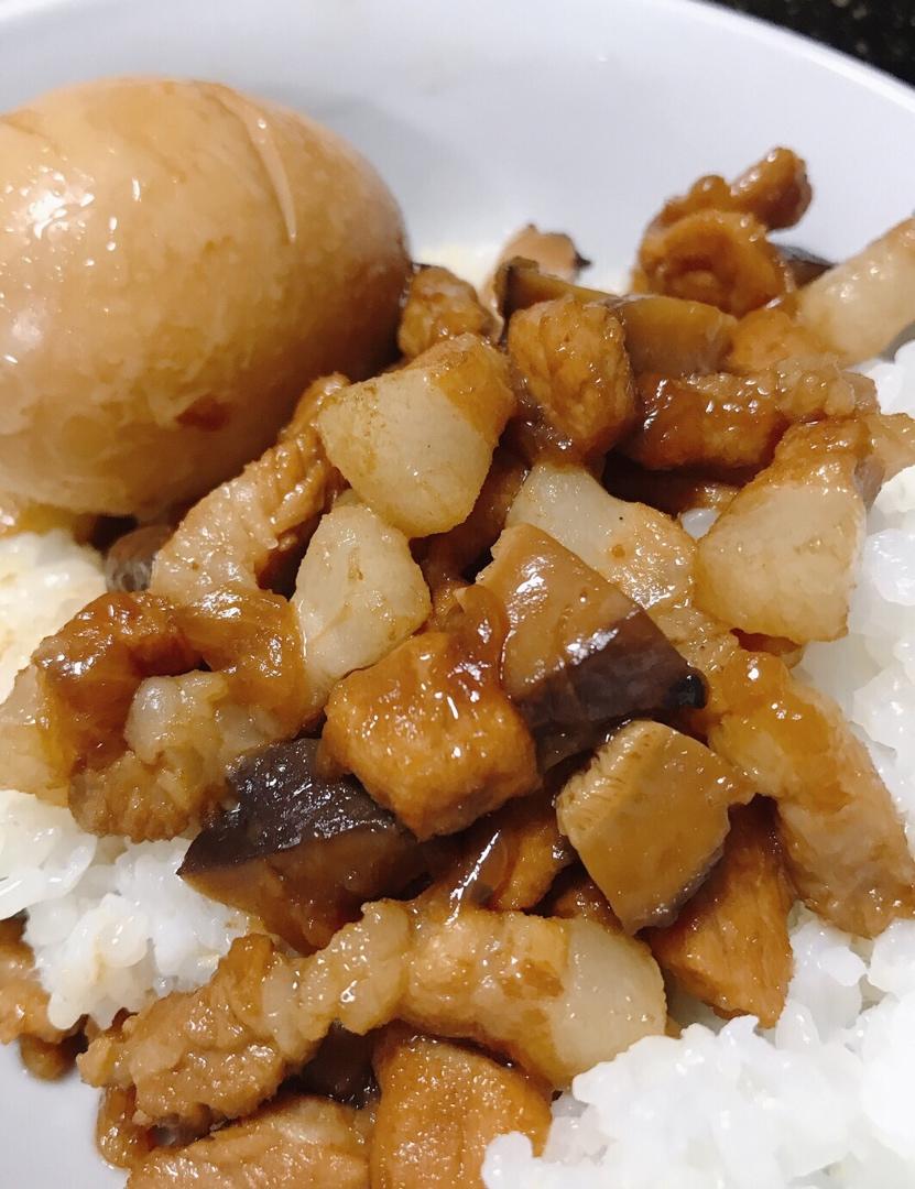 好吃到停不下来的卤肉饭