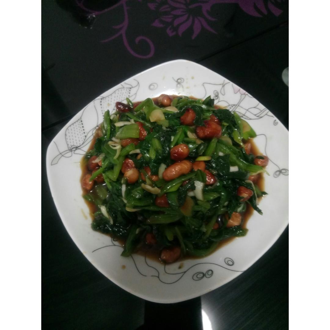 凉拌花生米菠菜