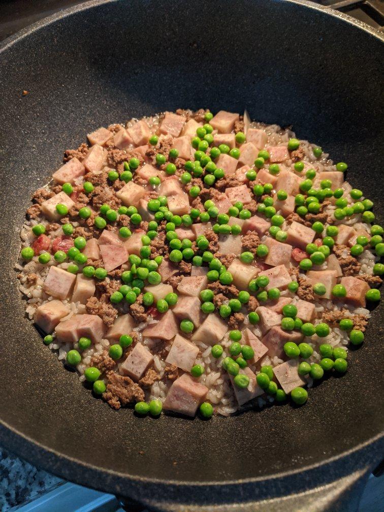 暖胃一锅出丨鸡肉粥&牛肉汆面&肉末芋头饭