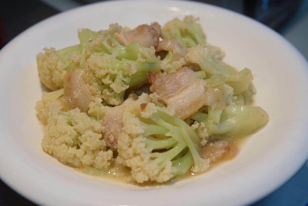 Magimix玛捷斯                     有机花菜炒五花肉的做法