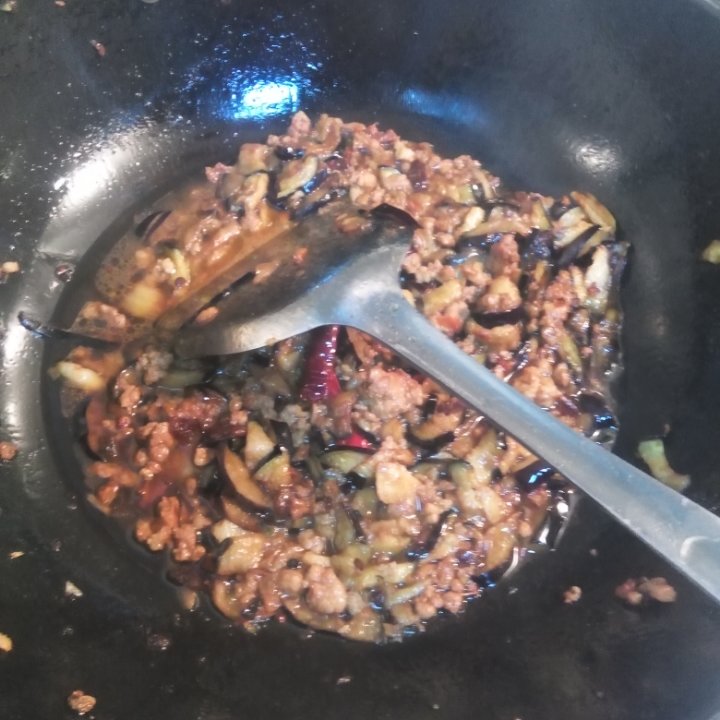 红烧肉末茄子