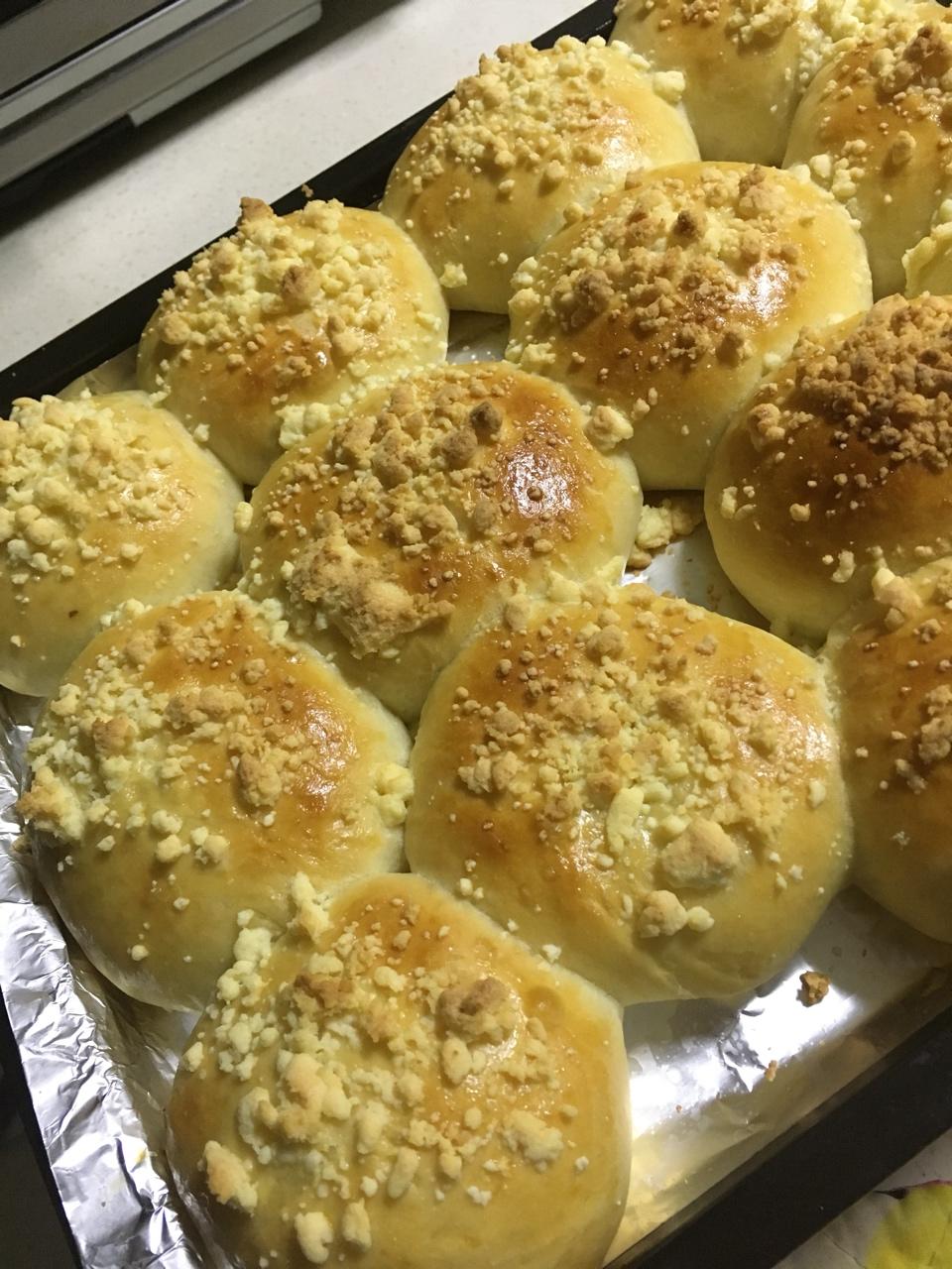 奶香酥粒面包
