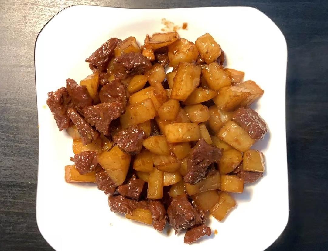 土豆炖牛肉