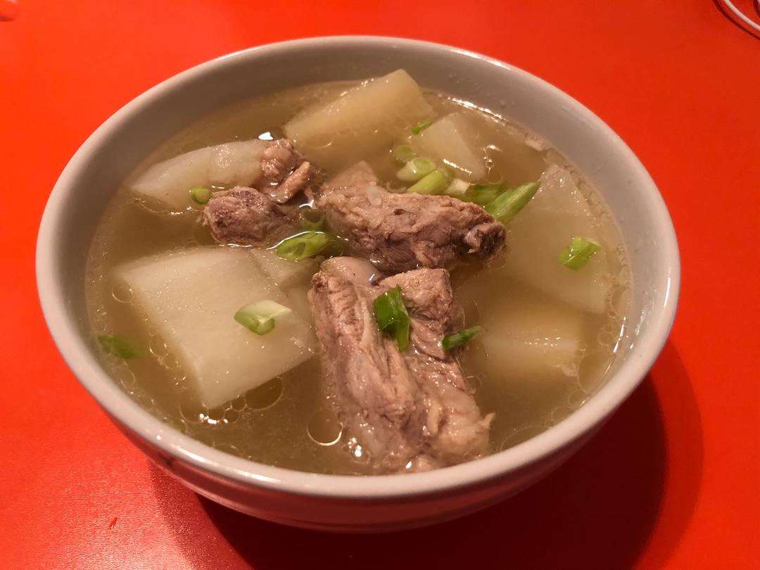 萝卜排骨汤