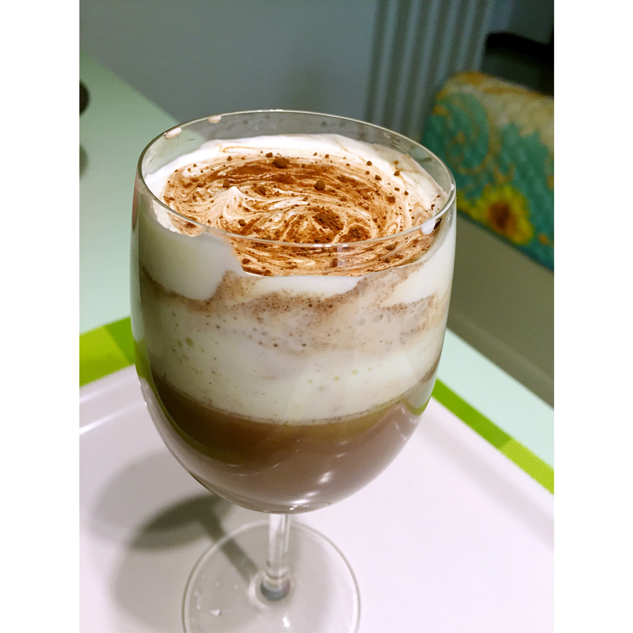 亲emi做的朗姆热可可