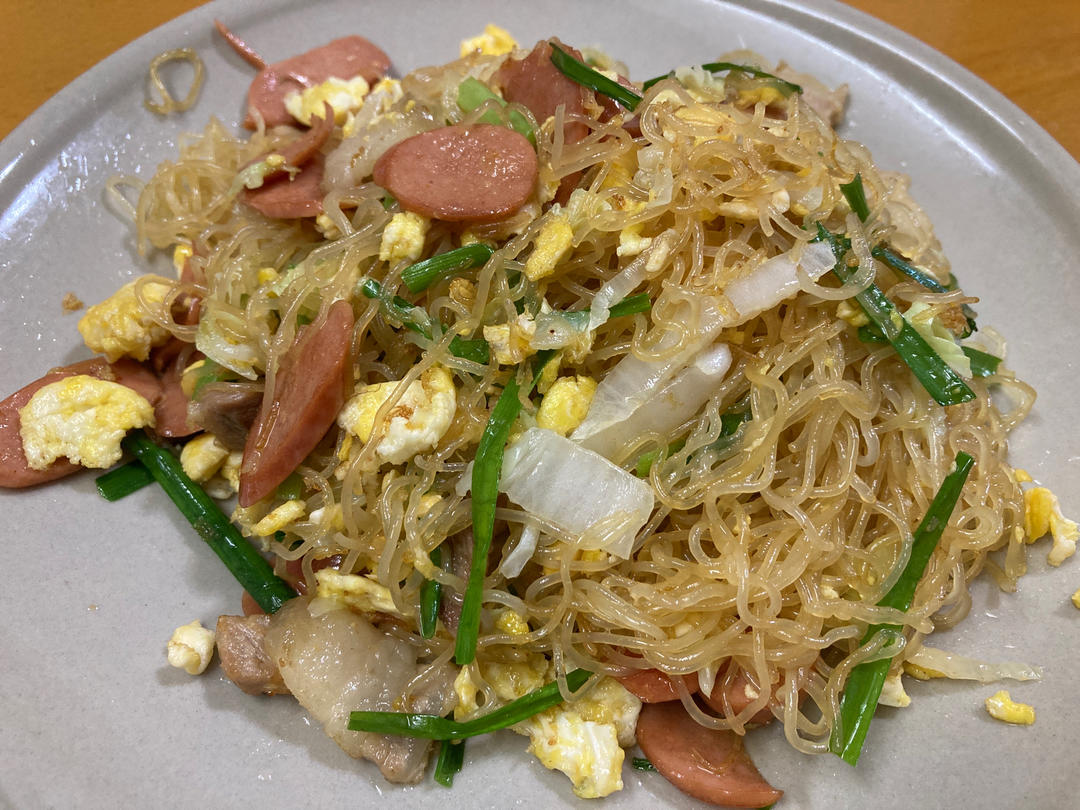 厨师长教你：“鸡蛋炒米粉”的家常做法，满满的小技巧，先收藏了