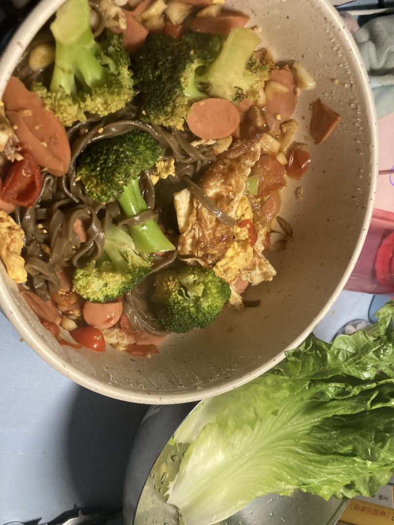 抖音同款·荷包蛋焖面