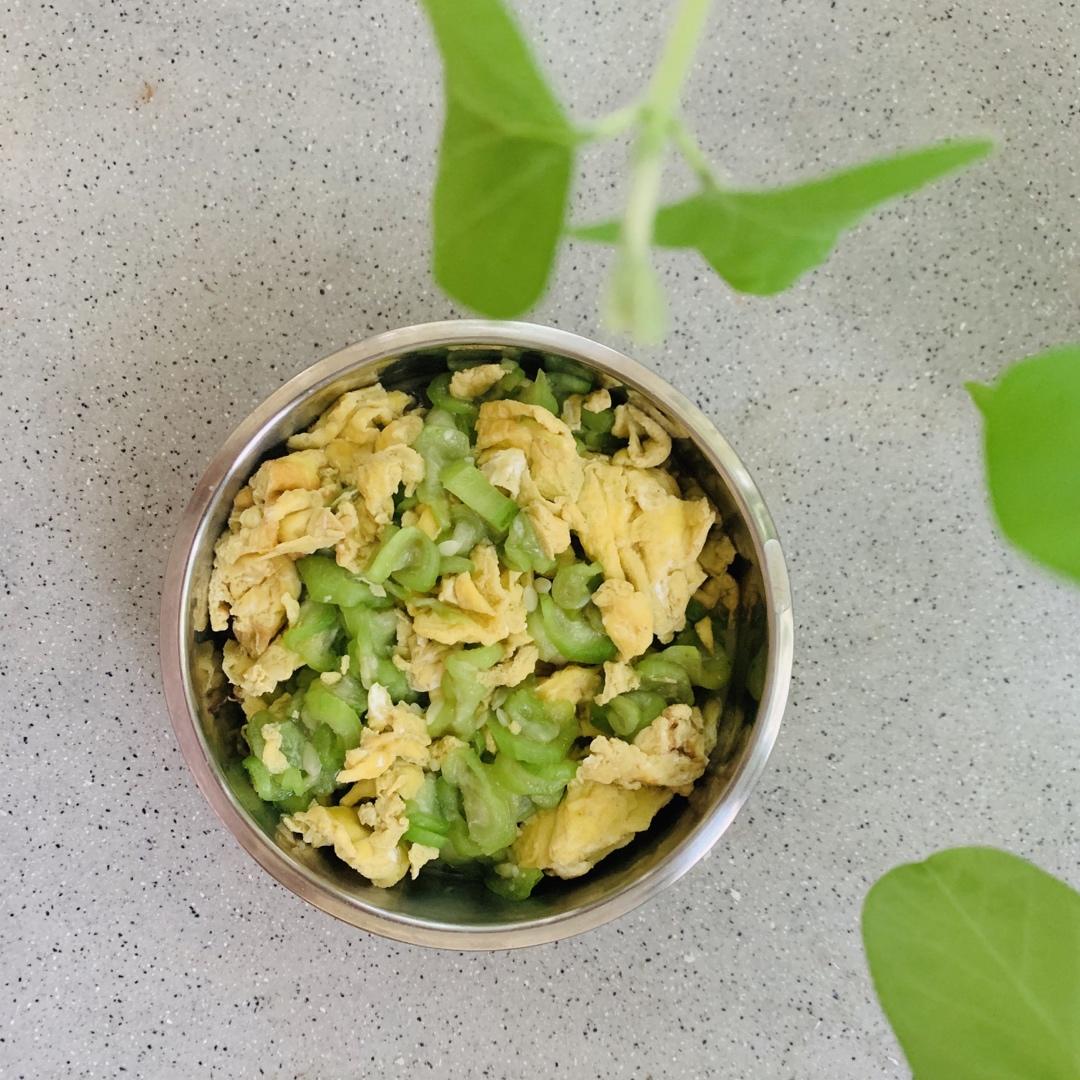 丝瓜炒蛋（快手菜）
