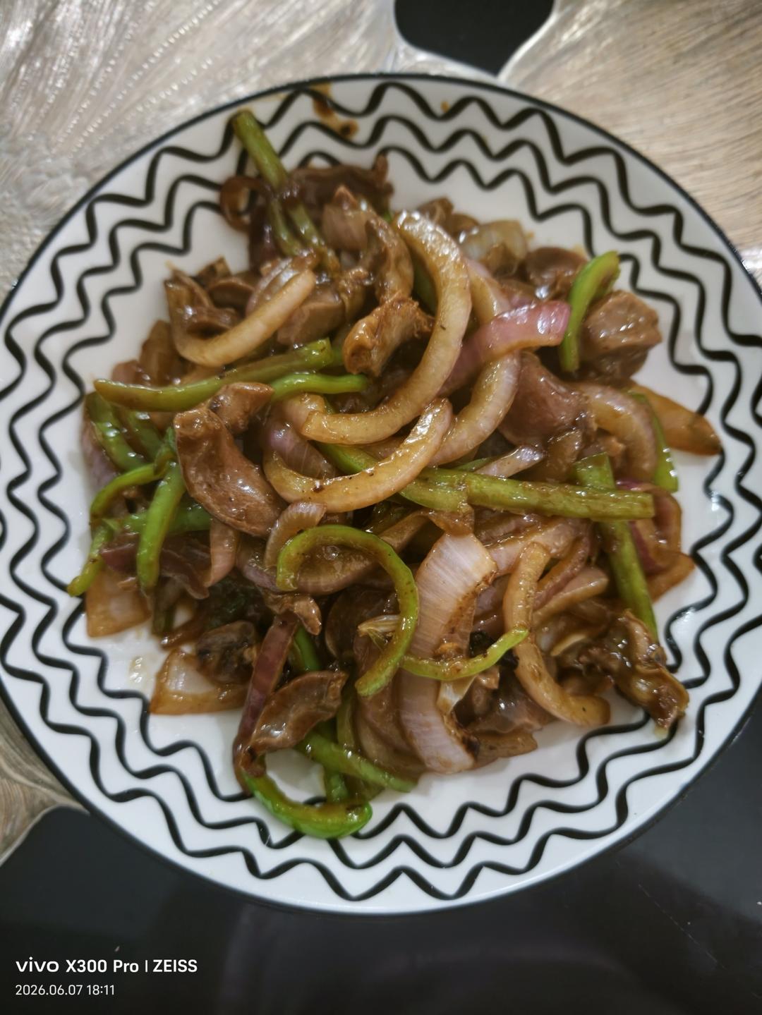 尖椒洋葱炒鸡胗
