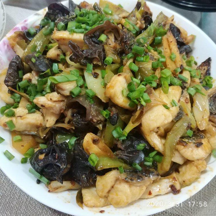 深得老妈真传的                   爆炒黑鱼片