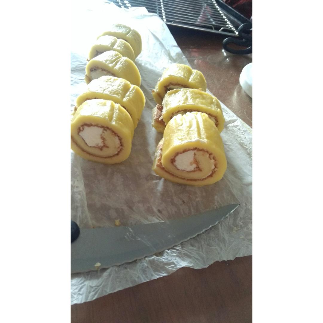 戚风奶油蛋糕卷