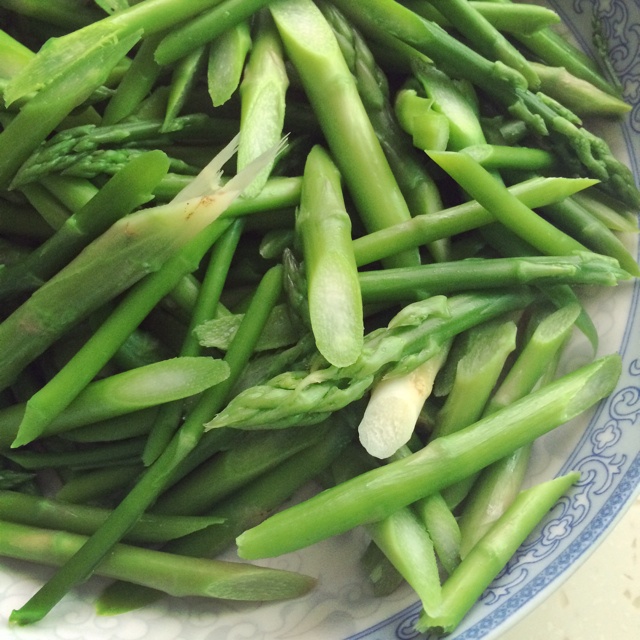 芦笋红椒炒肉片