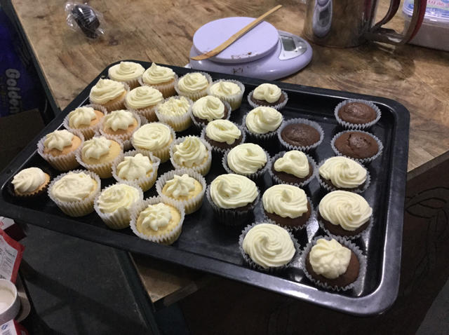 古典巧克力cupcake配马斯卡彭奶油霜