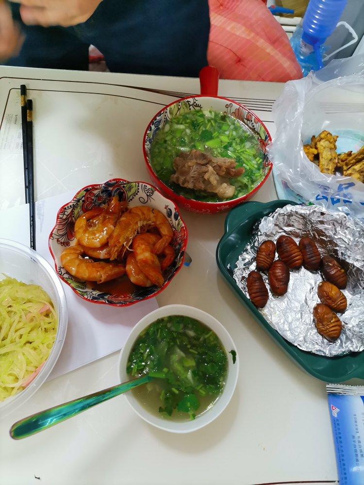 牛尾汤(不仅汤好喝，牛尾更有滋味)
