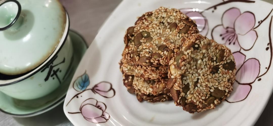 芝麻南瓜籽香蕉饼干