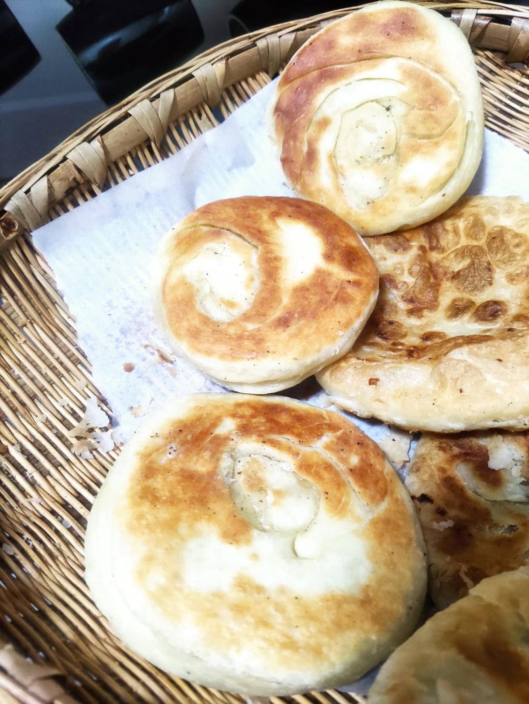 外酥里软的油酥烧饼