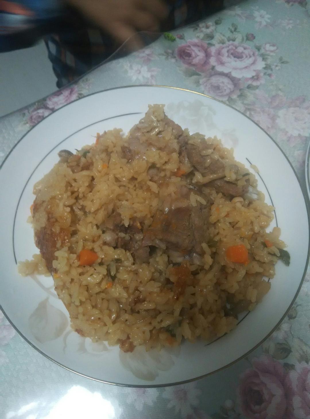 喷香排骨焖饭（爆好吃）