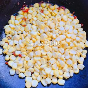 炒玉米粒的做法 步骤4