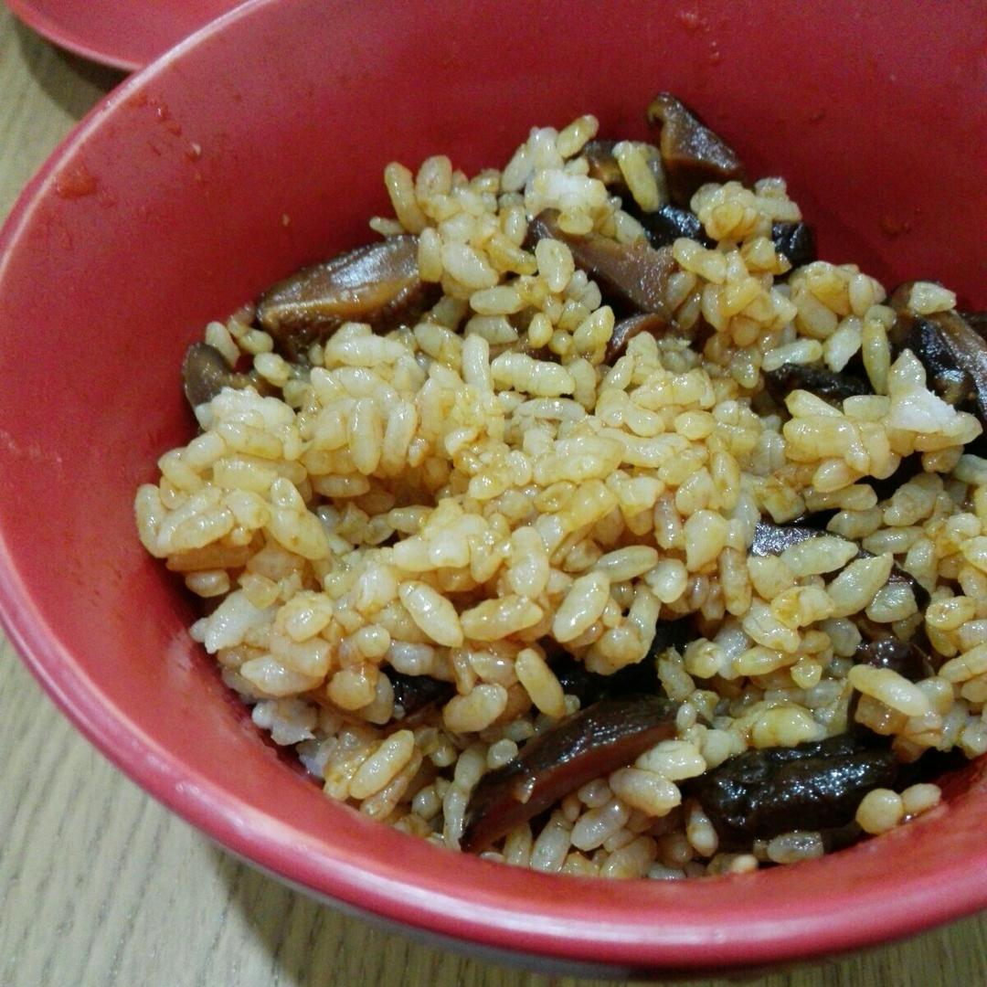 【香菇油饭】