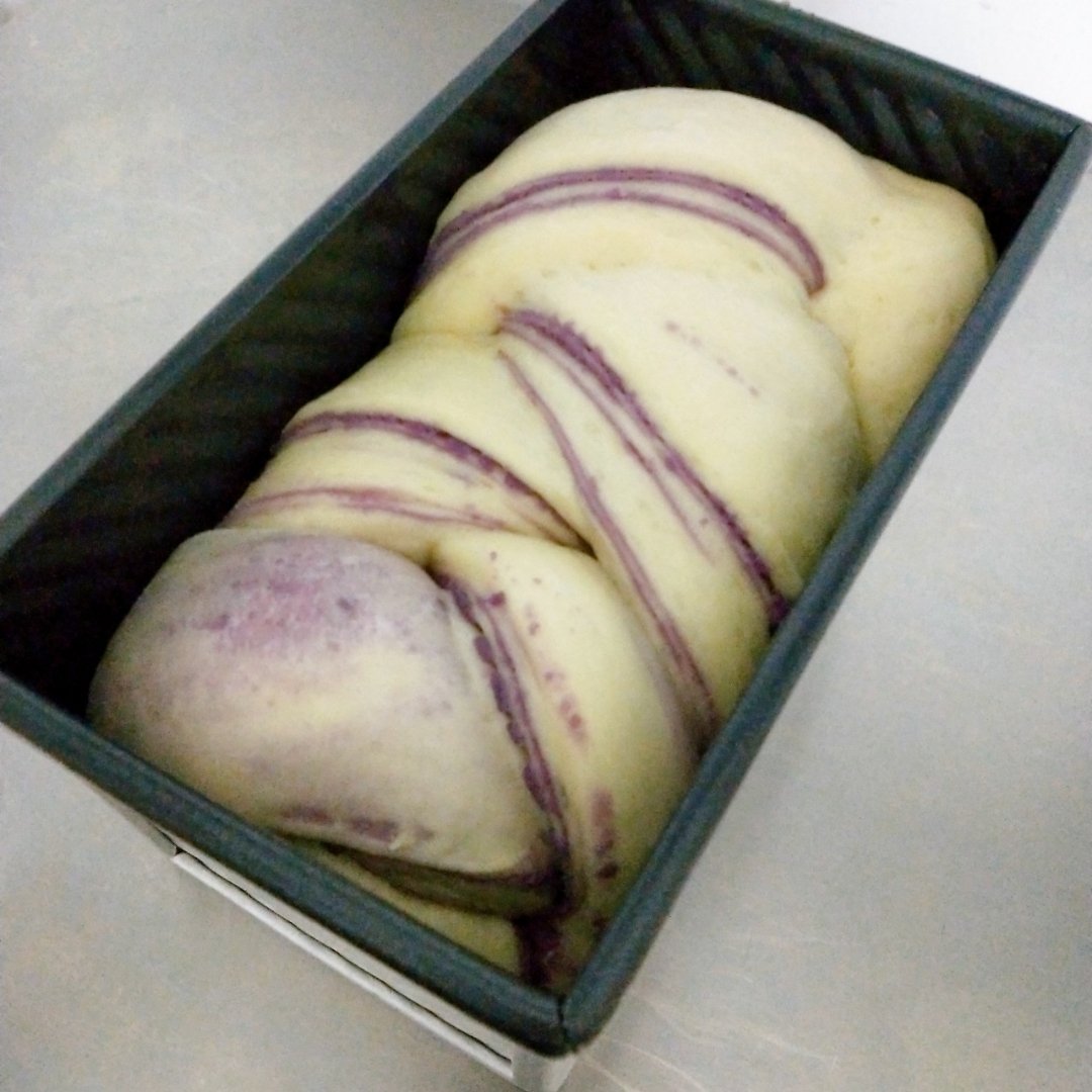 中种大理石纹紫薯吐司