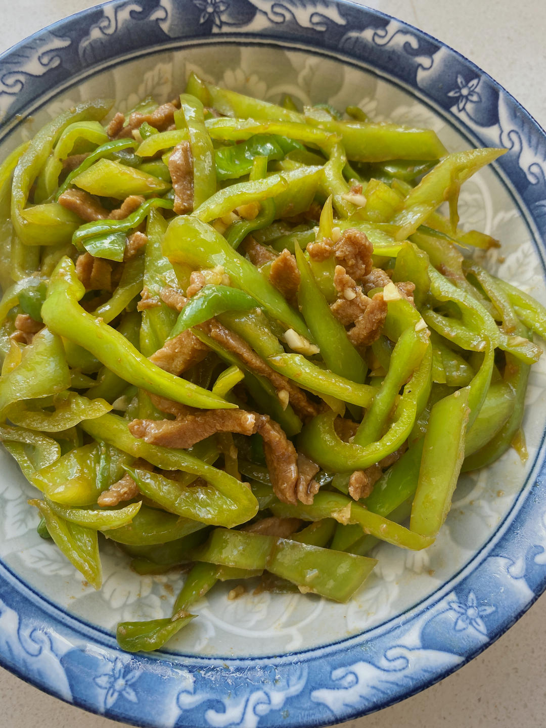 巨下饭的尖椒肉丝好吃得一碗接一碗