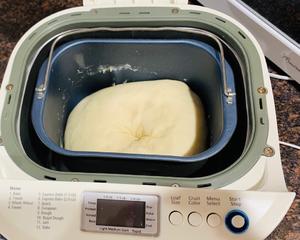 豆沙吐司（面包机+烤箱版）的做法 步骤2