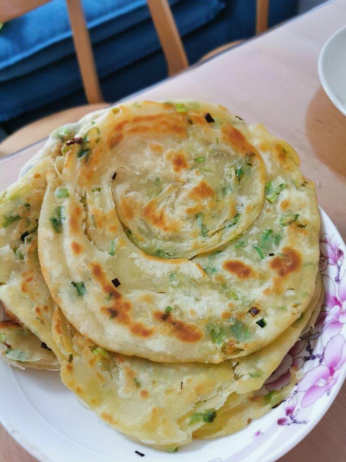 葱油饼（附外酥里嫩的技巧）