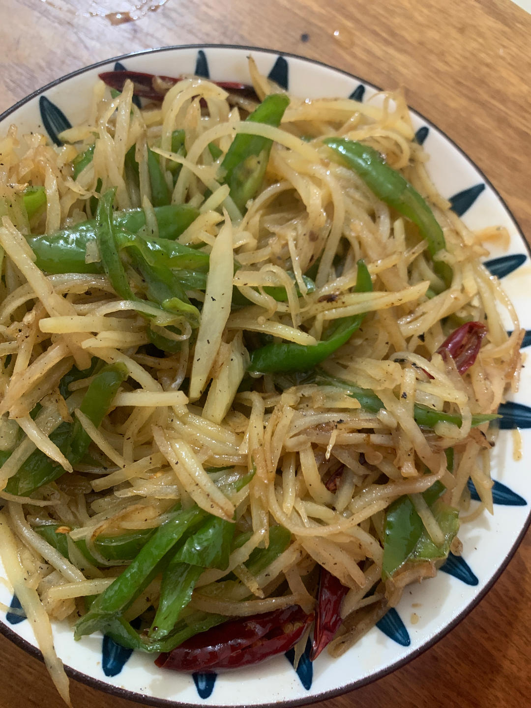 酸辣土豆丝的家常做法 超级下饭