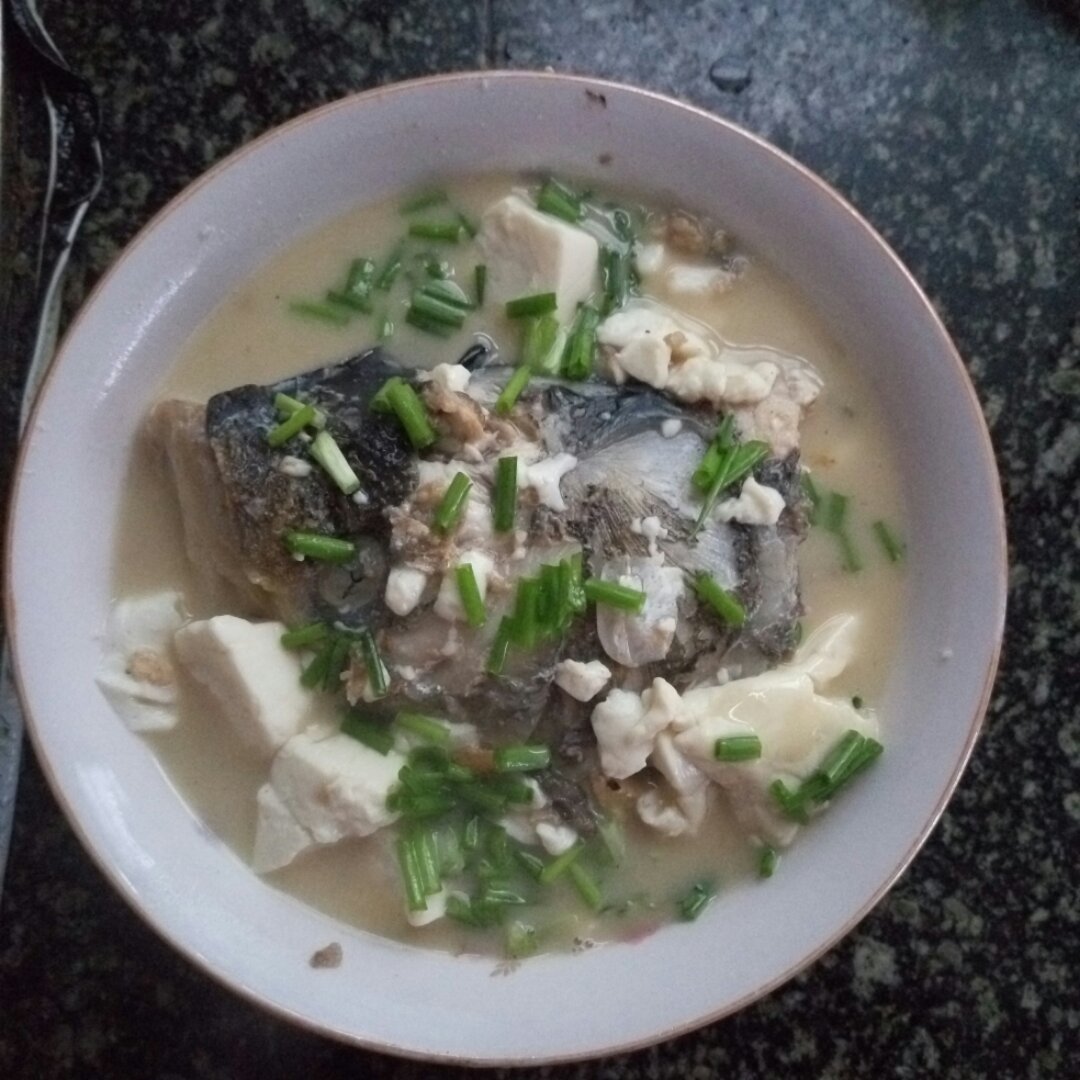 鱼头豆腐煲