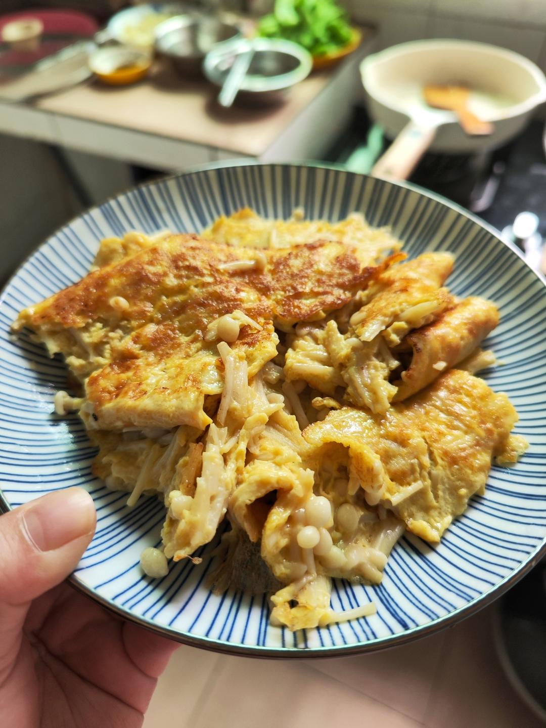 减肥金针菇鸡蛋饼