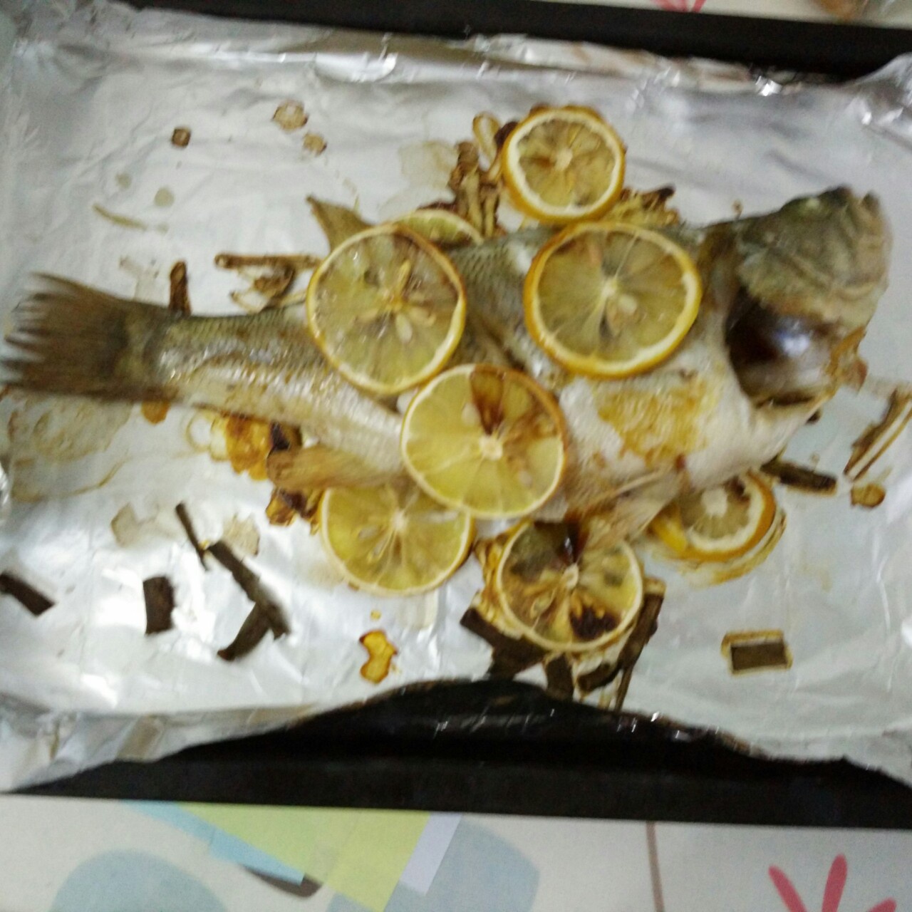 柠檬烤鲈鱼