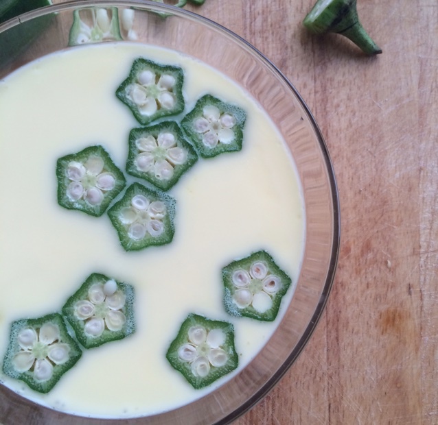 秋葵蛋羹