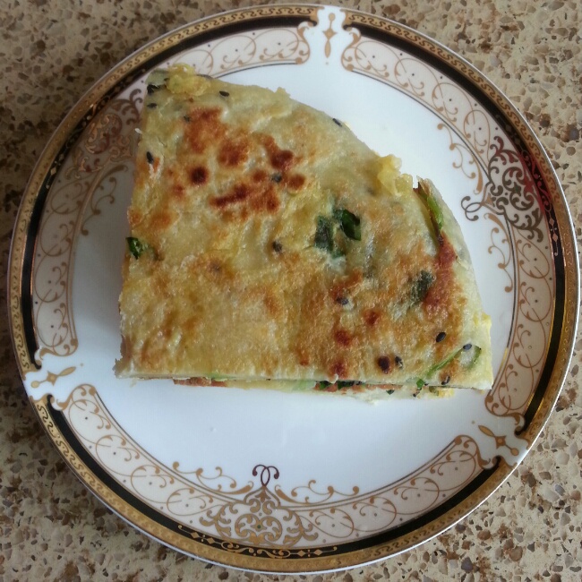 鸡蛋葱油饼                  （更新饼坯保存方法）