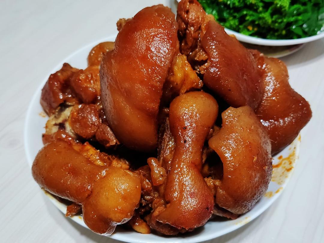 电饭锅炖猪蹄