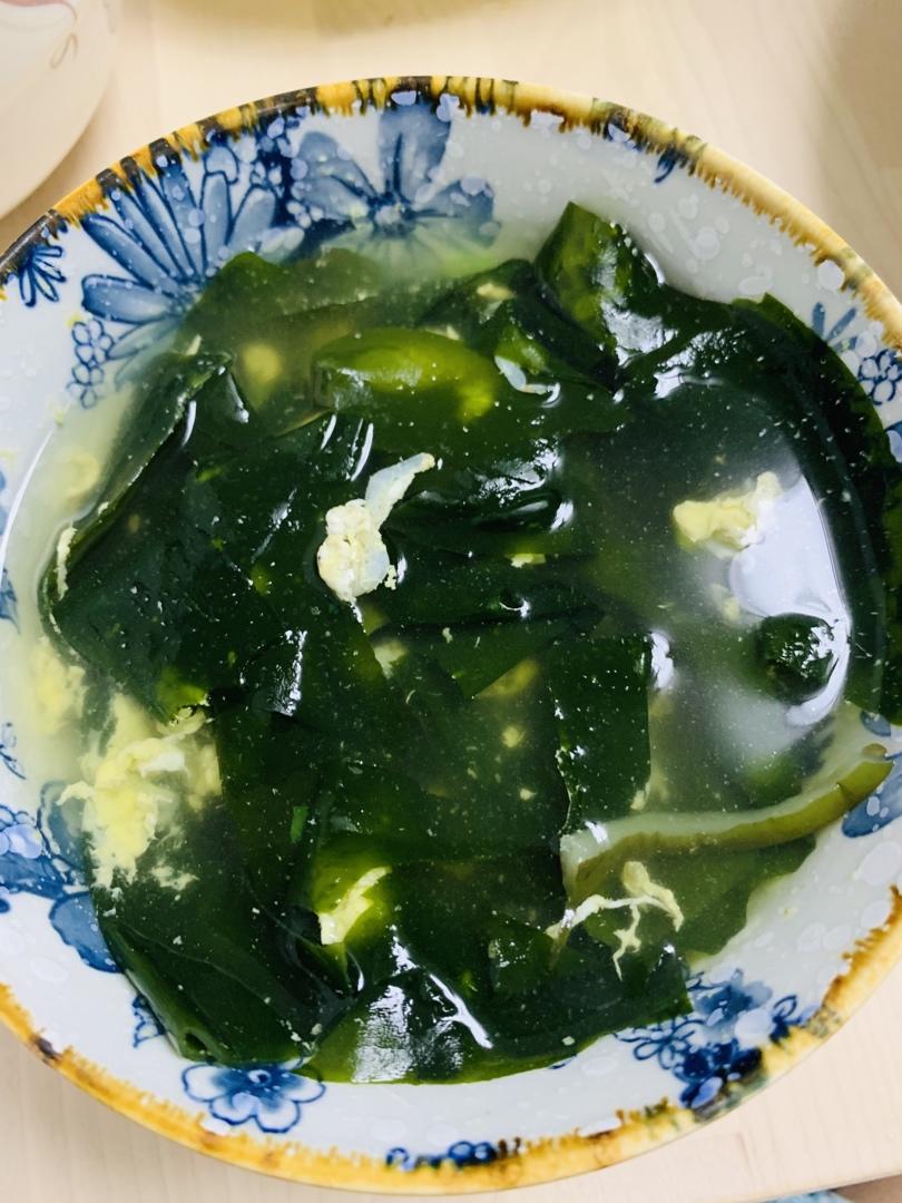 豆腐海藻鲜虾汤