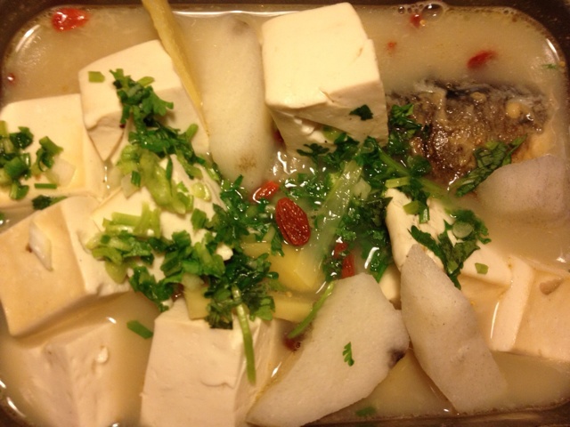 鲫鱼豆腐汤