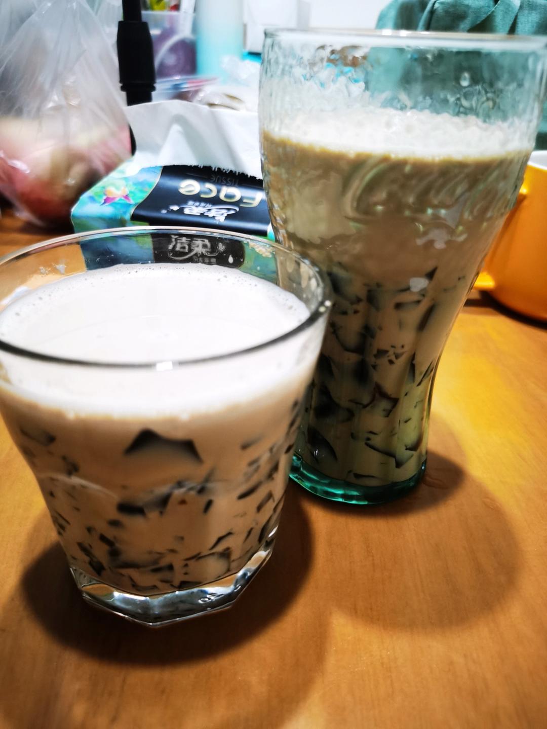自制奶茶（爱喝这一杯的，不用去奶茶店了）