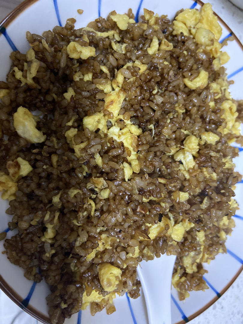 好吃到停不下来的酱油蛋炒饭