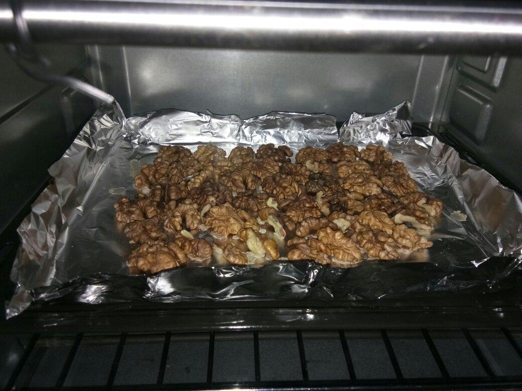 香掉鼻子的椒盐烤核桃仁
最适合孕妇吃的零食