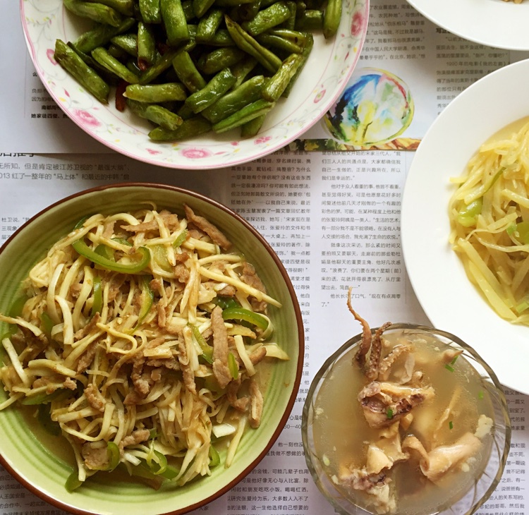 茭白青椒肉丝炒毛豆