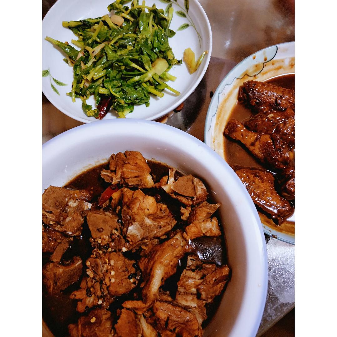 红烧排骨