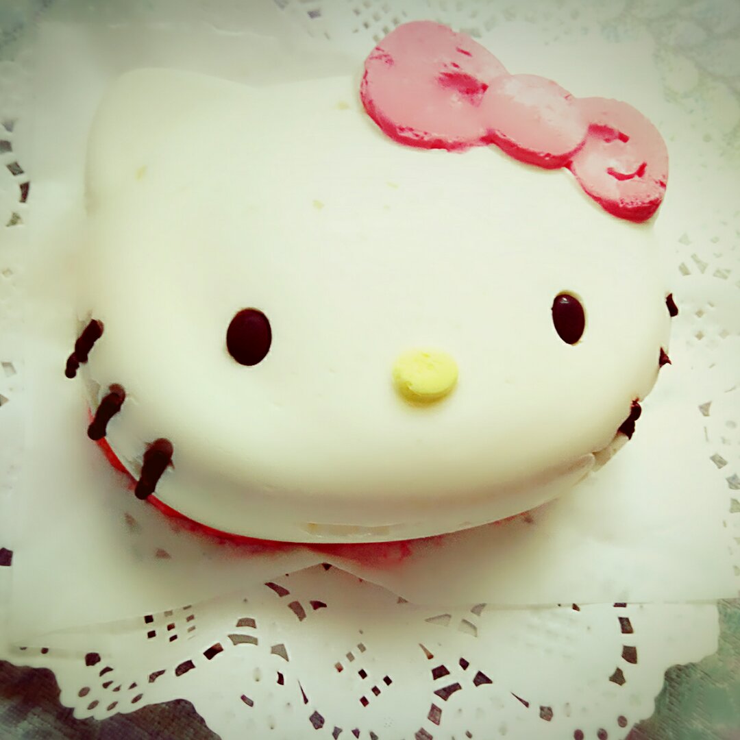 酸奶慕斯HelloKitty蛋糕