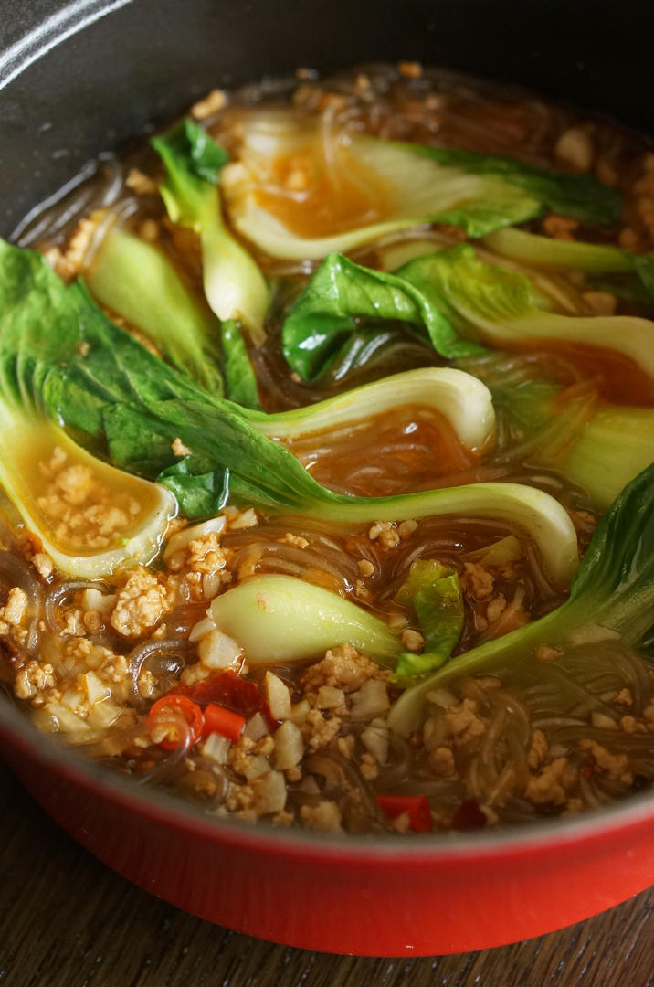 10分钟快手菜，巨下饭的肉沫粉丝煲