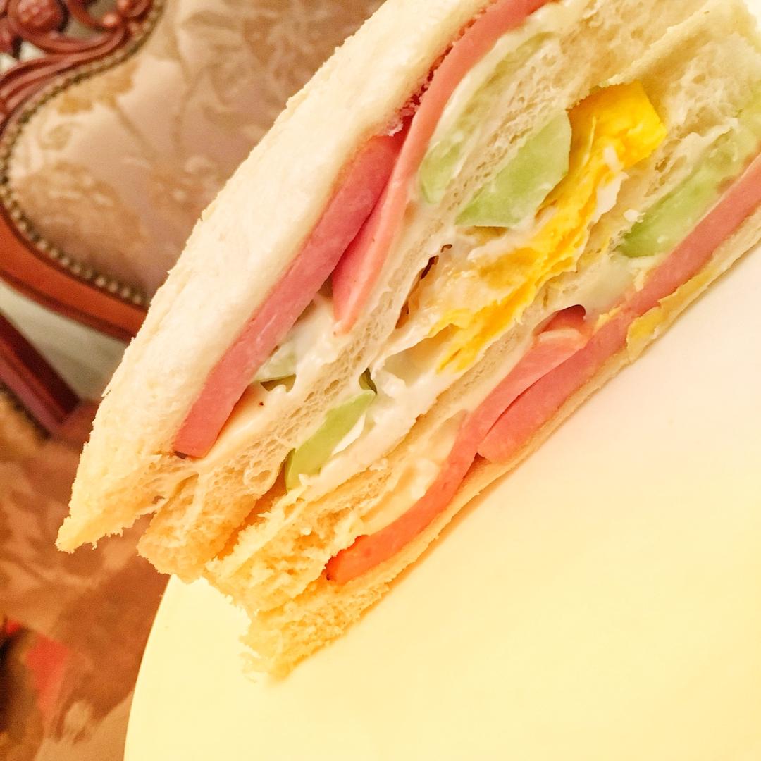 火腿芝士蛋三文治