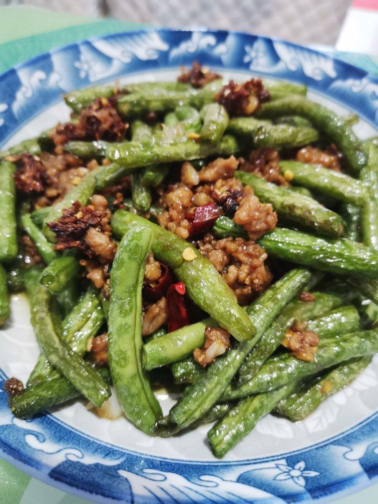 芳芳菲菲1做的干煸豆角